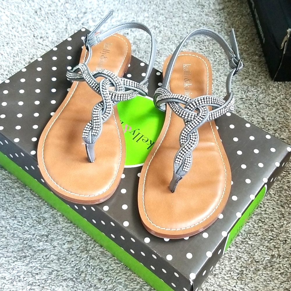 Kelly & Katie Silver Sandals size 6
